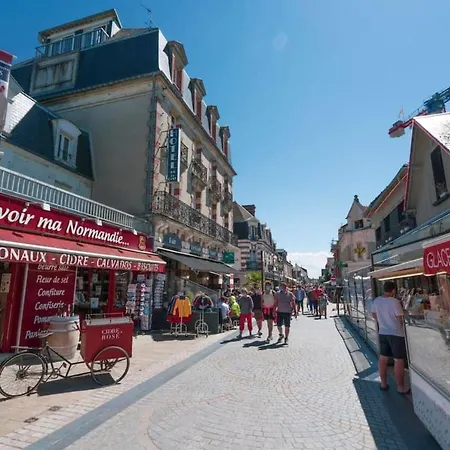 Cosy Flat At 100m From The Beach And Parking Ouistreham